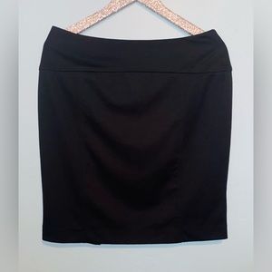 Banana Republic Black above the knee skirt 10